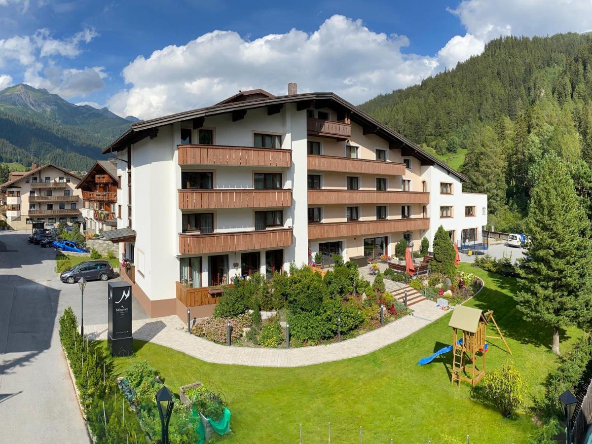 "Quality Hosts Arlberg" Hotel Garni Moessmer Sankt Anton am Arlberg Exterior photo