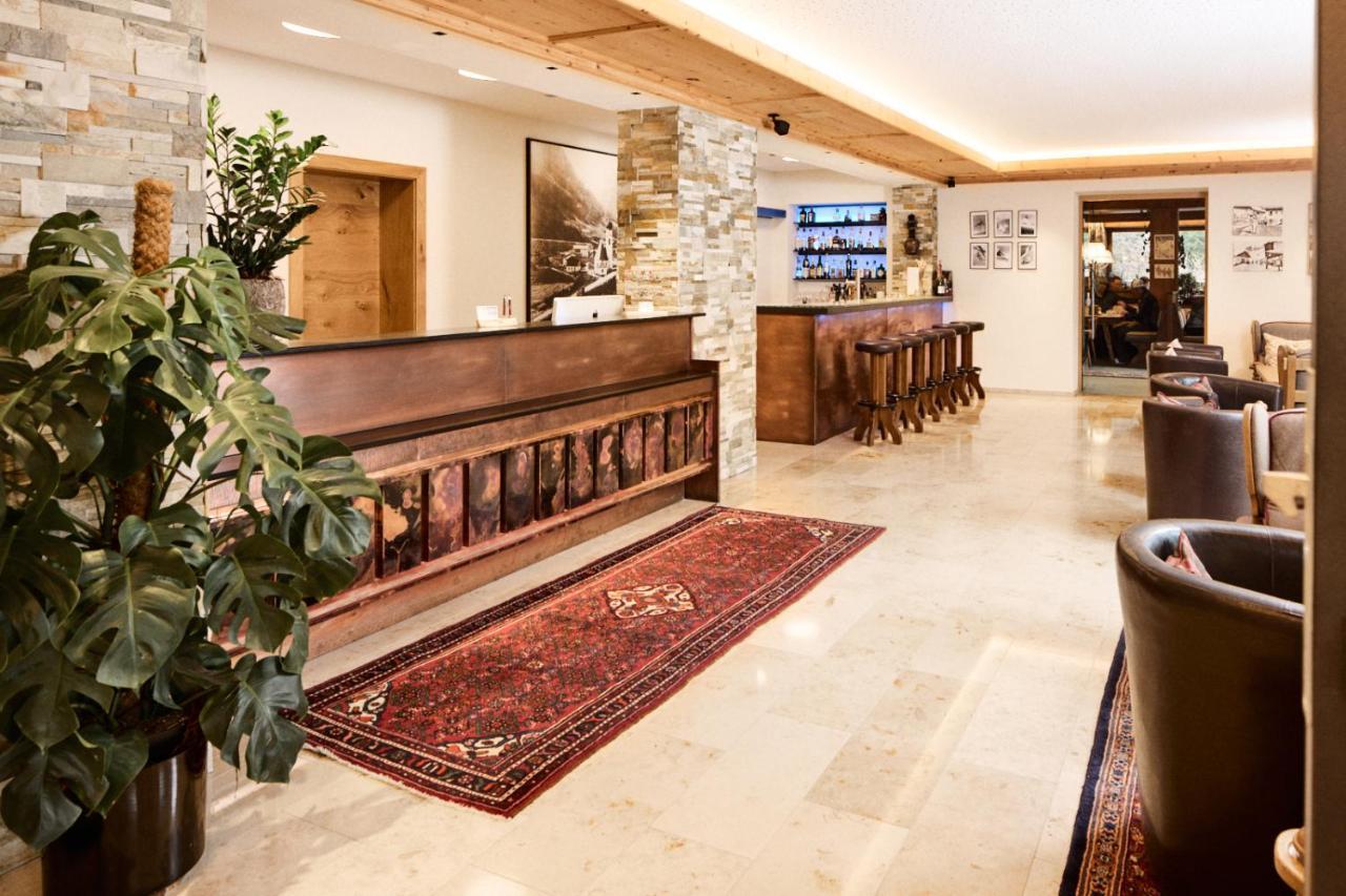 "Quality Hosts Arlberg" Hotel Garni Moessmer Sankt Anton am Arlberg Exterior photo