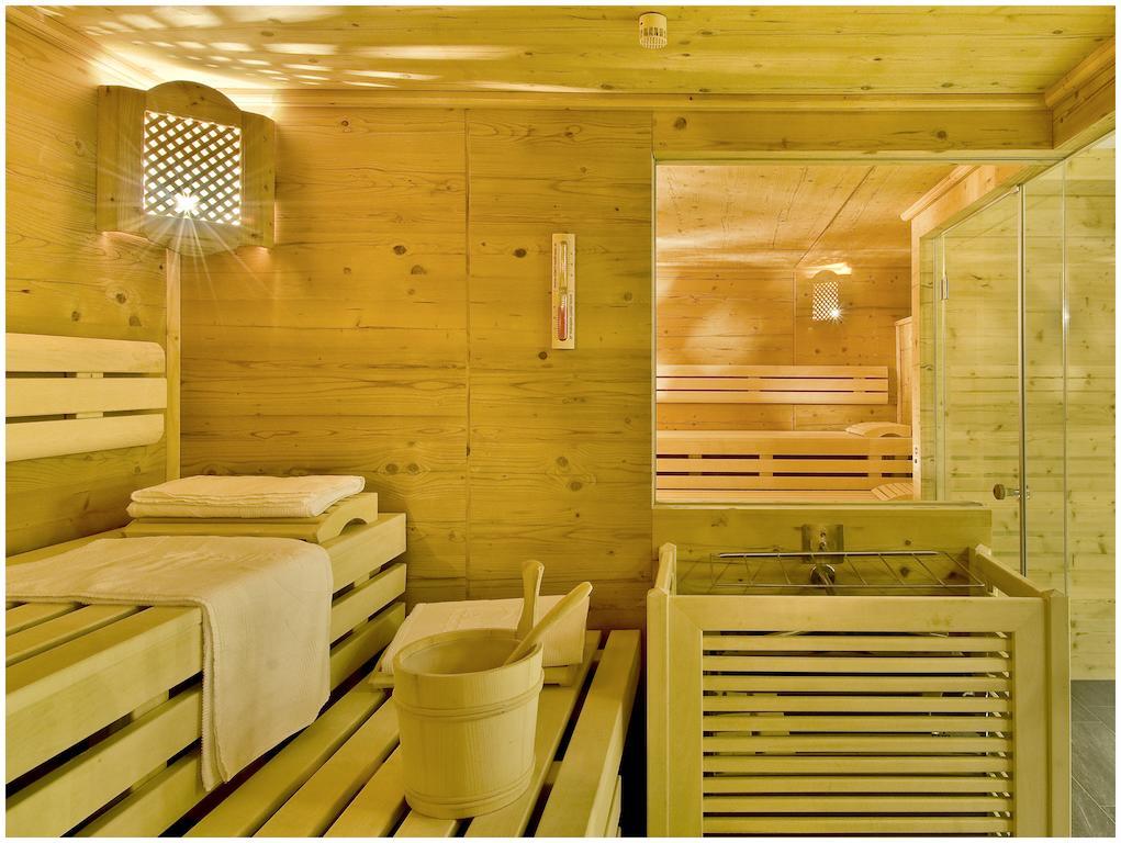 "Quality Hosts Arlberg" Hotel Garni Moessmer Sankt Anton am Arlberg Exterior photo